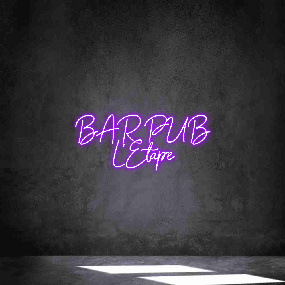 Néon personnalisé: BAR PUB 
L’E...