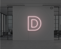 lettre-neon-d-rose