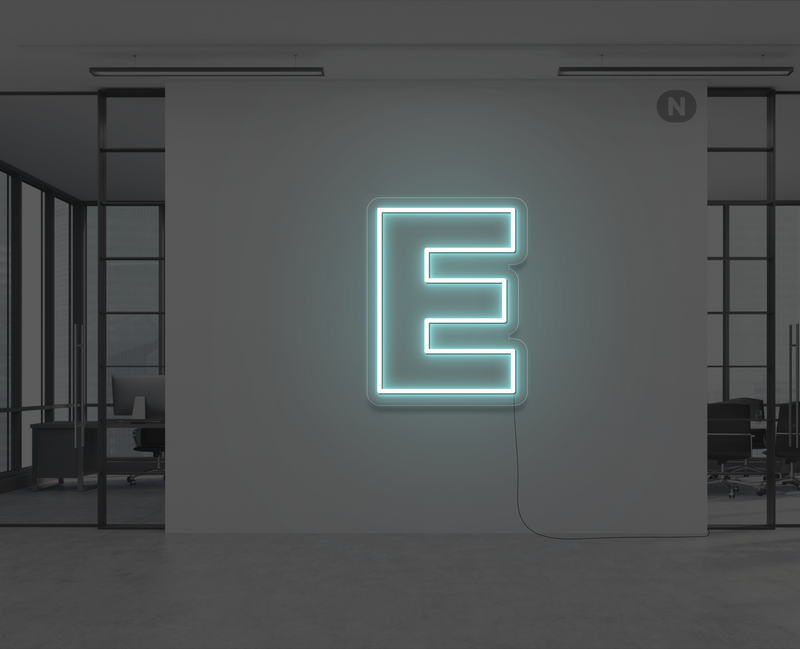 lettre-neon-e-bleu-glacier